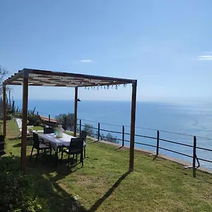 https://casa-a-picco-sul-mare-5-terre.hotelitalianriviera.com