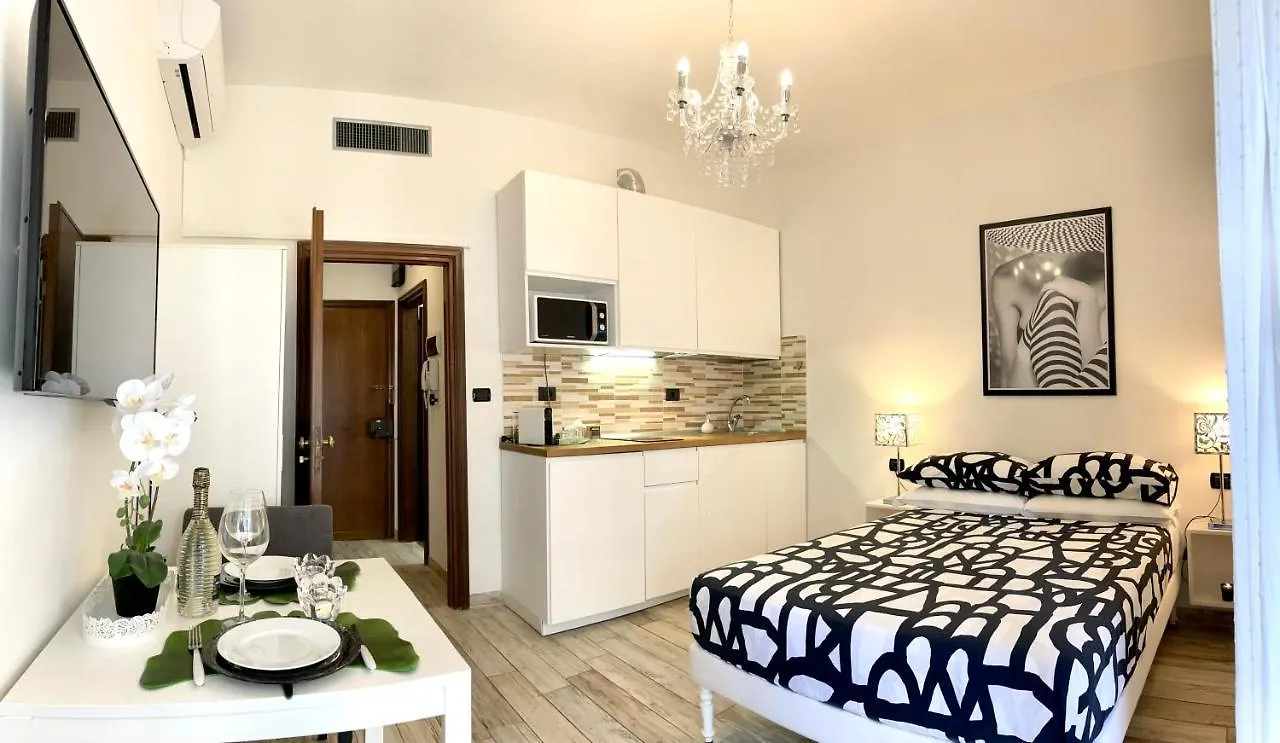 Leonardo & Davide Apartment Florence 0*,
